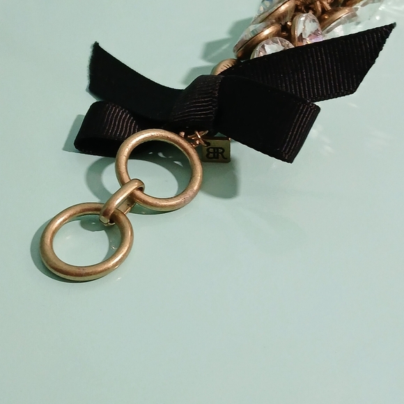 Elegant Banana Republic Gold and Black Bow Bracelet - Picture 4 of 7